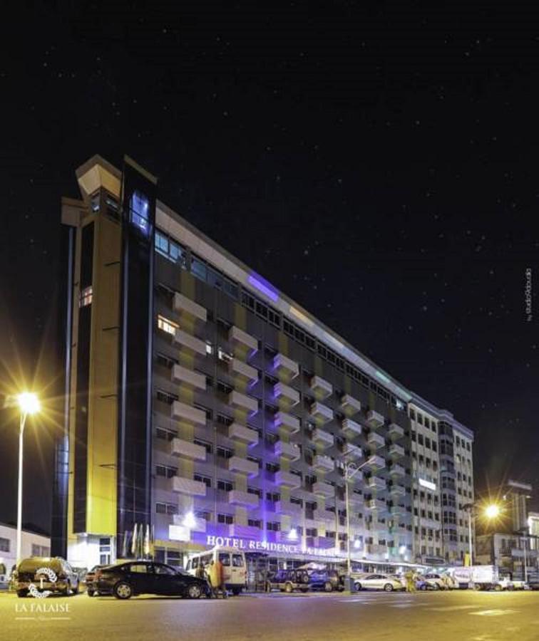 Hotel Résidence La Falaise Douala Exterior foto