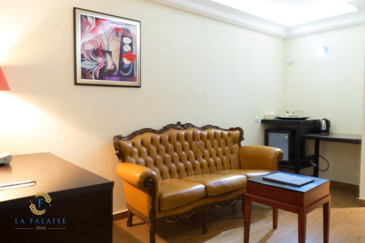 Hotel Résidence La Falaise Douala Exterior foto